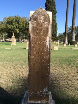 The graveside headstone of Lemuel Metts