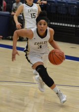 Samantha Earl scored 25 points in Saturday's game against COS.