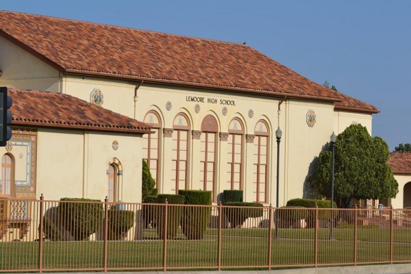 Lemoore High School welcomes students back to school this week. 