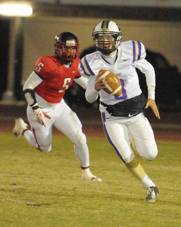 Cort Groathouse breaks away from a Hanford defender.