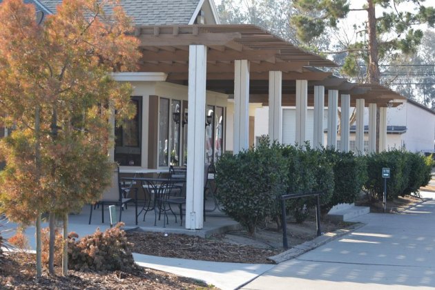 Lemoore's Golf Course Clubhouse
